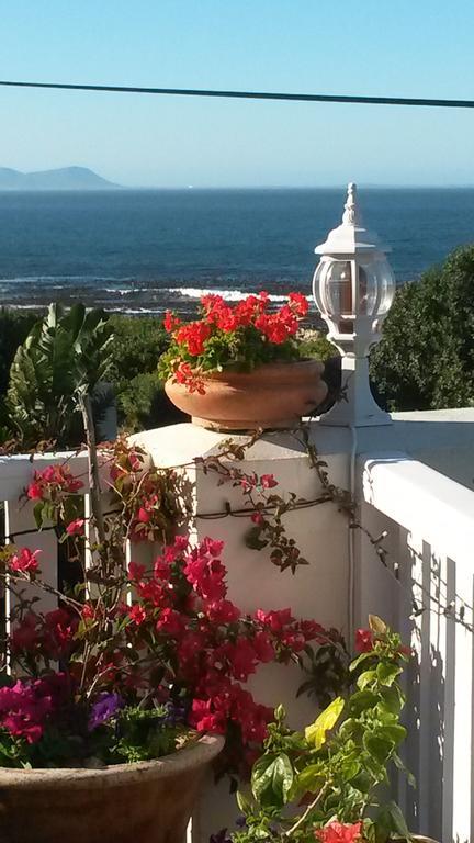 Belle Vue Guesthouse هيرمانوس المظهر الخارجي الصورة